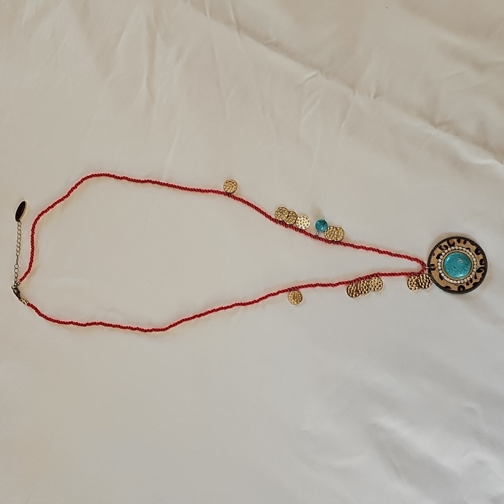 Plunder Red and Gold Necklace with Elegant Pendant
